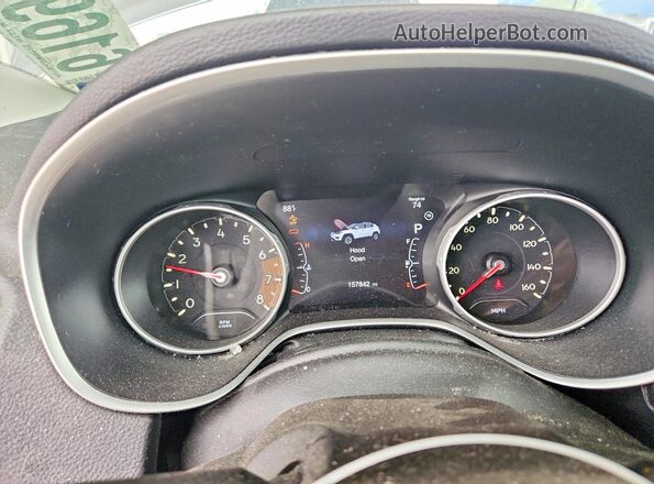 3C4NJDBB7JT333728 2018 JEEP COMPASS Silver Widok zestawu wskaźników