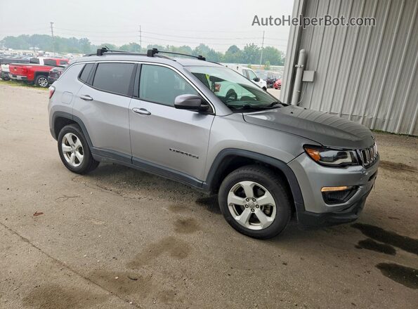 3C4NJDBB7JT333728 2018 JEEP COMPASS Silver Przód prawy