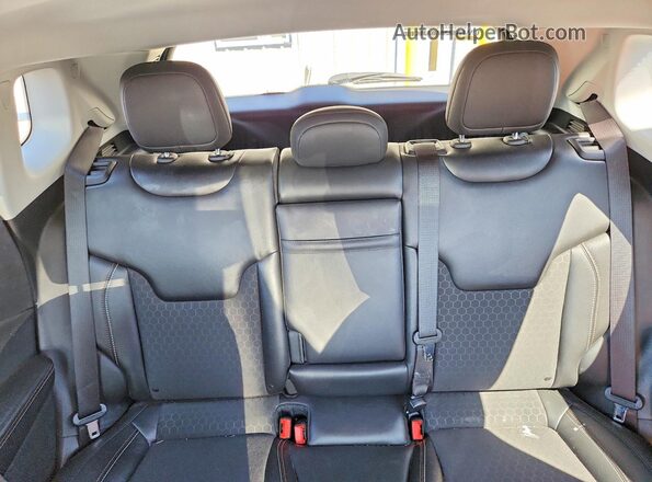 3C4NJDBB7KT617619 2019 JEEP COMPASS Black Հետևի նստատեղերի տեսք