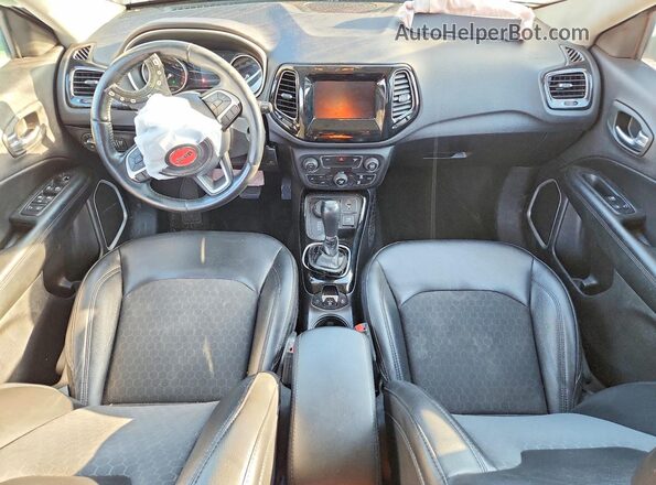 3C4NJDBB7KT672328 2019 JEEP COMPASS Red Vista del salpicadero