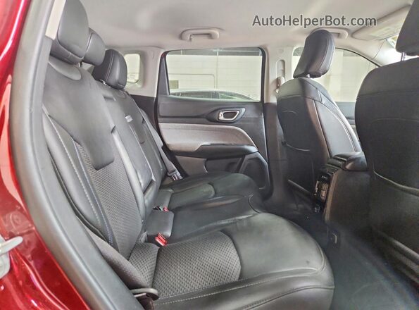 3C4NJDBB7NT124060 2022 JEEP COMPASS Red Vista interior trasera