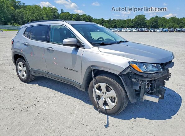 3C4NJDBB8JT303833 2018 JEEP COMPASS Silver Delantero derecho