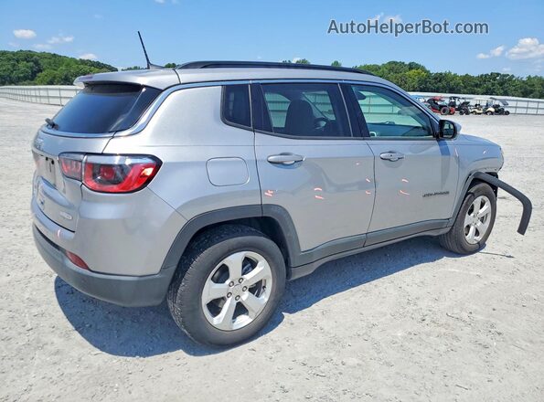 3C4NJDBB8JT303833 2018 JEEP COMPASS Silver Trasero derecho
