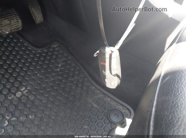 3C4NJDBB8JT373381 2018 JEEP COMPASS Blue Вид панелі приладів