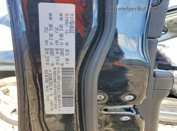 3C4NJDBB8JT373512 2018 JEEP COMPASS Черный Вид наклейки с VIN-кодом