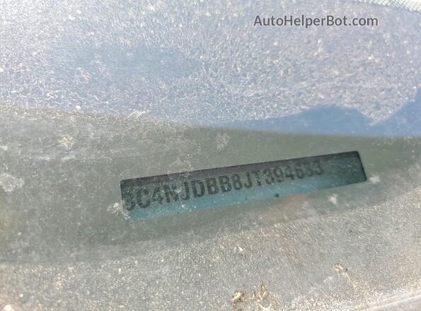 3C4NJDBB8JT394683 2018 JEEP COMPASS Gray Widok naklejki z numerem VIN