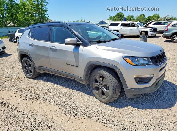 3C4NJDBB8JT394683 2018 JEEP COMPASS Gray Przód prawy