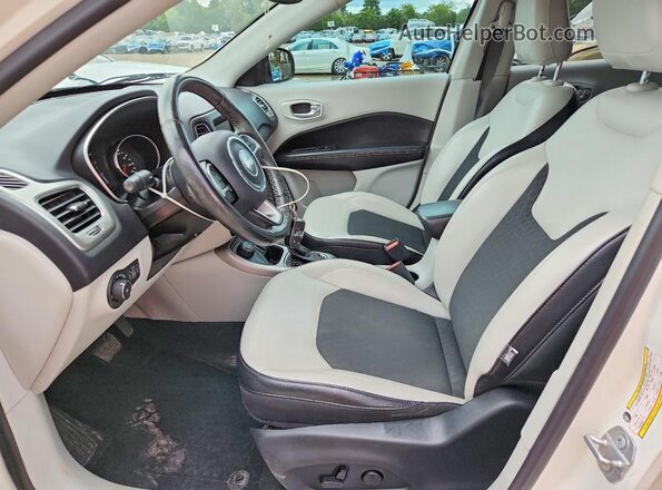 3C4NJDBB8JT401213 2018 JEEP COMPASS White Vista interior delantera