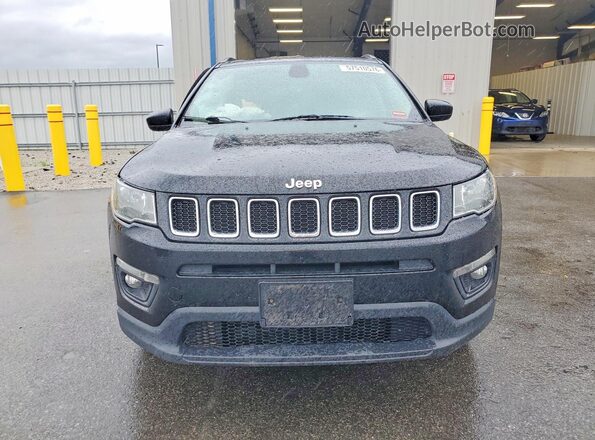 3C4NJDBB8JT457619 2018 JEEP COMPASS Black Front view