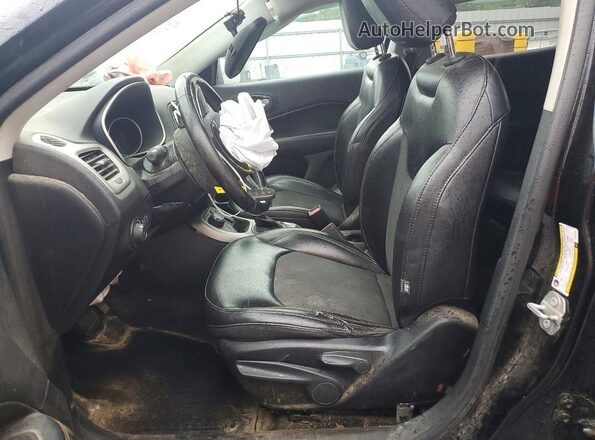 3C4NJDBB8JT457619 2018 JEEP COMPASS Black Front interior view