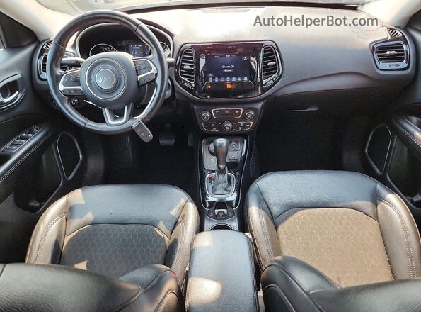 3C4NJDBB8KT621226 2019 JEEP COMPASS Silver წინა პანელის ხედი