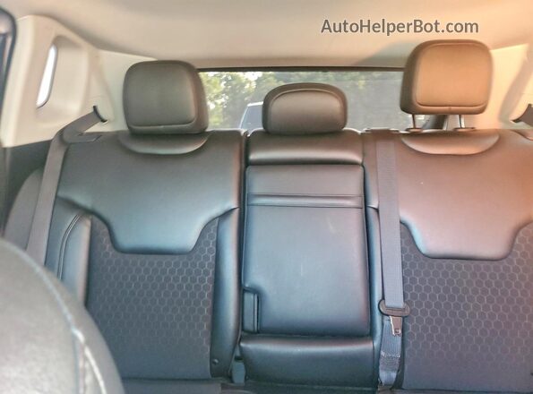 3C4NJDBB8KT621226 2019 JEEP COMPASS Silver უკანა სავარძლების ხედი
