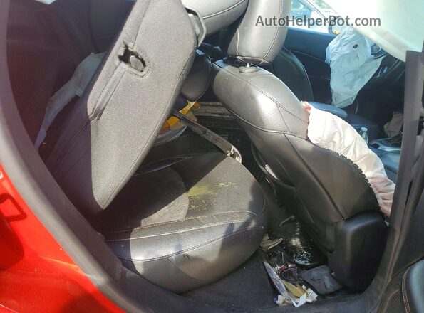 3C4NJDBB8KT628614 2019 JEEP COMPASS Красный Вид задних сидений