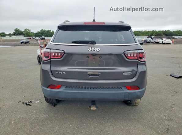 3C4NJDBB8KT650676 2019 JEEP COMPASS Gray Rear view