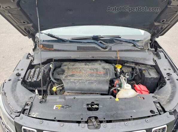 3C4NJDBB8KT650676 2019 JEEP COMPASS Gray Engine compartment view