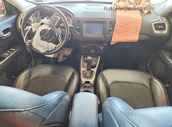 3C4NJDBB8KT734576 2019 JEEP COMPASS Red Առջևի վահանակի տեսք