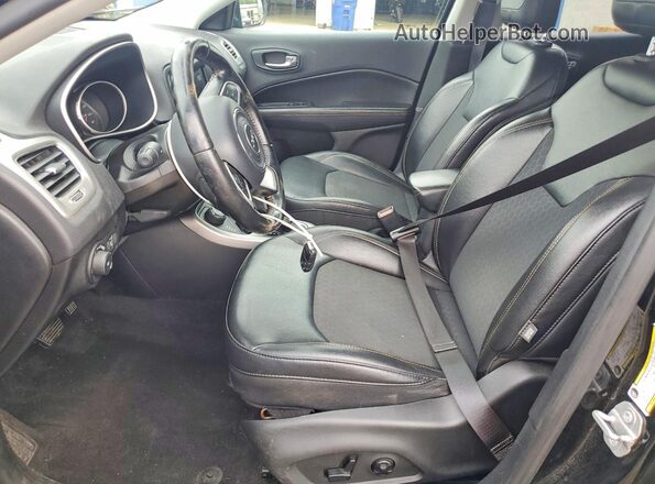 3C4NJDBB8KT740605 2019 JEEP COMPASS Black Widok wnętrza z przodu