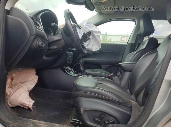 3C4NJDBB8KT740720 2019 JEEP COMPASS Серебряный Вид салона спереди