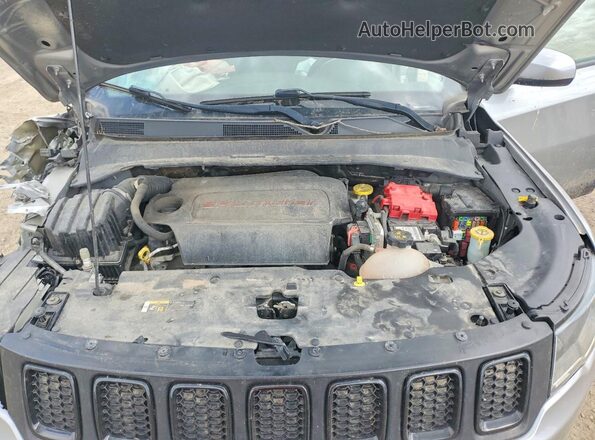 3C4NJDBB8KT740720 2019 JEEP COMPASS Серебряный Вид подкапотного пространства