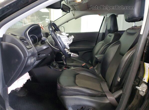 3C4NJDBB8LT137557 2020 JEEP COMPASS Black Widok wnętrza z przodu