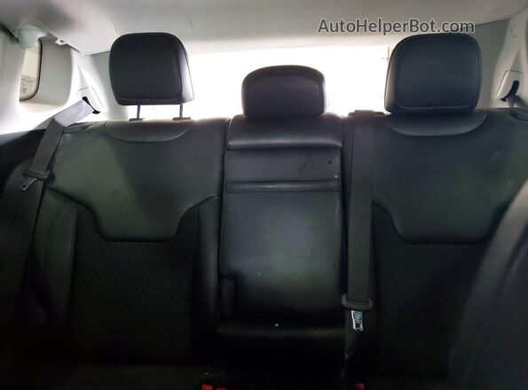 3C4NJDBB8LT137557 2020 JEEP COMPASS Black Widok tylnych siedzeń