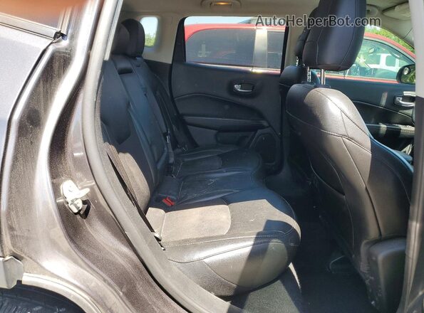 3C4NJDBB8LT167982 2020 JEEP COMPASS Gray უკანა სალონის ხედი