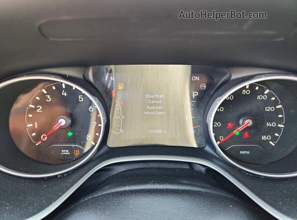 3C4NJDBB8LT219398 2020 JEEP COMPASS Silver Vista del cuadro de instrumentos