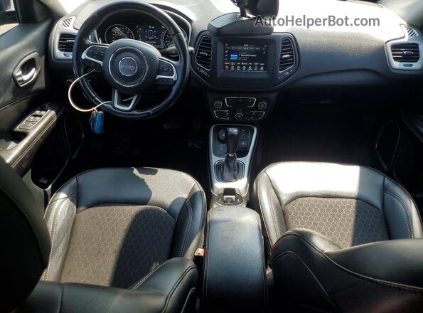 3C4NJDBB8MT584066 2021 JEEP COMPASS Blue Dashboard view