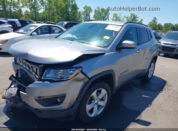 3C4NJDBB9HT641025 2017 JEEP NEW COMPASS Silver წინა მარცხენა ხედი სამი მეოთხედიდან