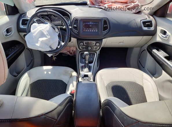 3C4NJDBB9HT693397 2017 JEEP COMPASS Red Առջևի վահանակի տեսք