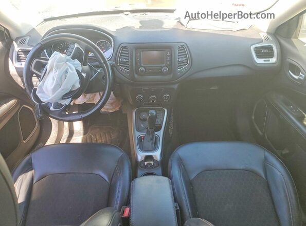 3C4NJDBB9JT113930 2018 JEEP COMPASS White Vista del salpicadero