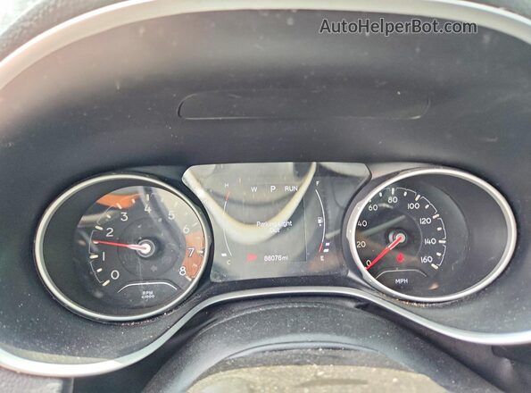 3C4NJDBB9JT304070 2018 JEEP COMPASS Black Vista del cuadro de instrumentos