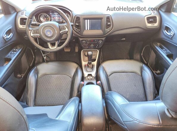 3C4NJDBB9KT737079 2019 JEEP COMPASS Черный Вид панели приборов