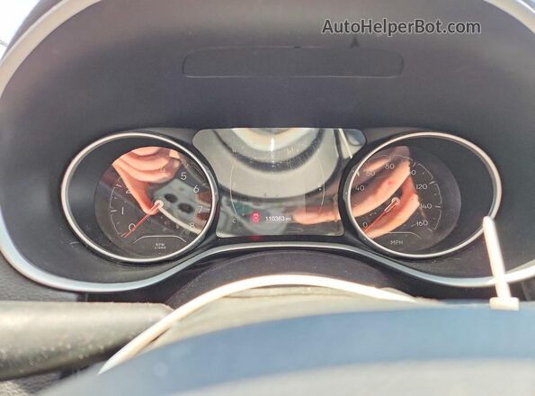 3C4NJDBB9KT772933 2019 JEEP COMPASS Black Instrument cluster view