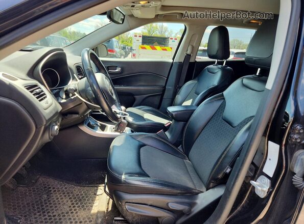 3C4NJDBB9KT772933 2019 JEEP COMPASS Black Front interior view