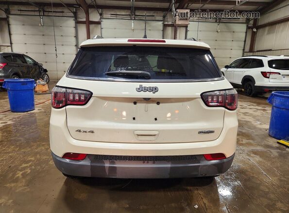 3C4NJDBB9LT150334 2020 JEEP COMPASS White Вид ззаду