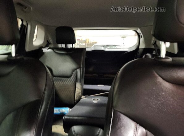 3C4NJDBB9LT150334 2020 JEEP COMPASS White Вид задніх сидінь