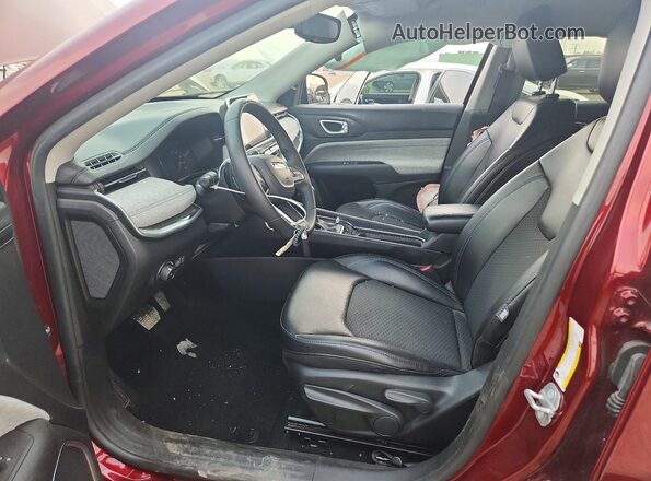 3C4NJDBB9NT130801 2022 JEEP COMPASS Burgundy Widok wnętrza z przodu
