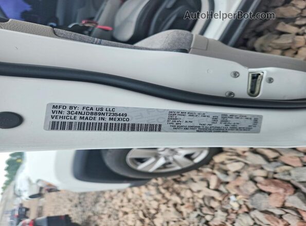 3C4NJDBB9NT235449 2022 JEEP COMPASS White Vista de la etiqueta del VIN