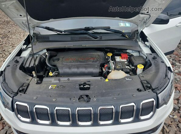 3C4NJDBB9NT235449 2022 JEEP COMPASS White Vista del compartimento del motor