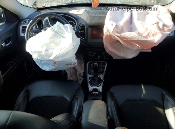 3C4NJDBBXHT641440 2017 JEEP COMPASS Gray Вид панелі приладів