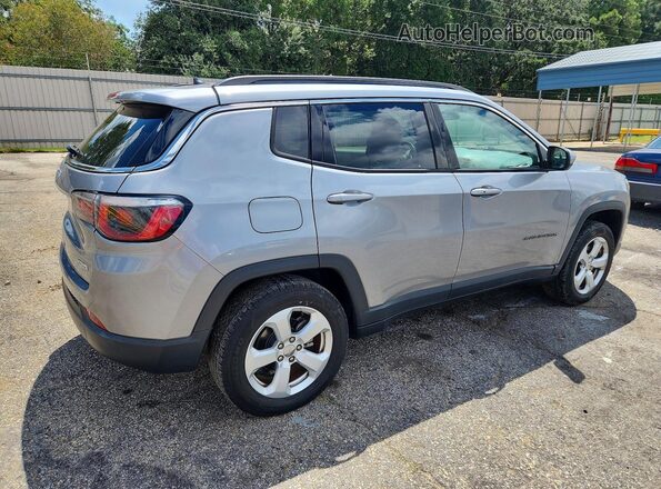 3C4NJDBBXJT161260 2018 JEEP COMPASS Silver Trasero derecho