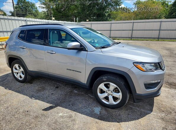 3C4NJDBBXJT161260 2018 JEEP COMPASS Silver Delantero derecho