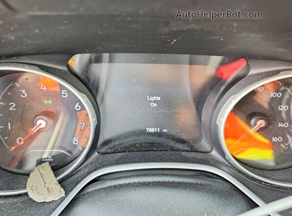 3C4NJDBBXJT342424 2018 JEEP COMPASS White Widok zestawu wskaźników