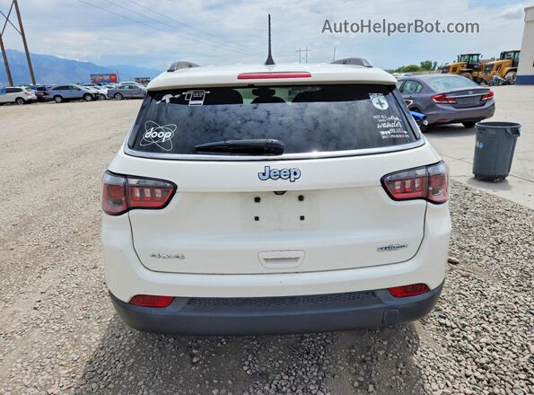 3C4NJDBBXJT342424 2018 JEEP COMPASS White Widok z tyłu