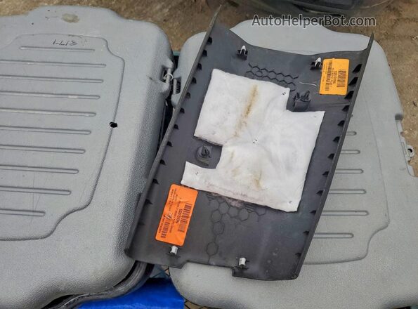 3C4NJDBBXJT392367 2018 JEEP COMPASS White ძრავის განყოფილების ხედი