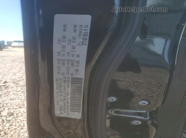 3C4NJDBBXJT479329 2018 JEEP COMPASS Black Widok naklejki z numerem VIN