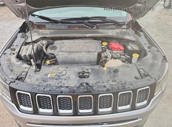 3C4NJDBBXKT592635 2019 JEEP COMPASS Silver Widok komory silnika