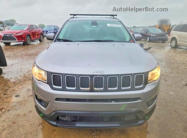 3C4NJDBBXKT592635 2019 JEEP COMPASS Silver Widok z przodu