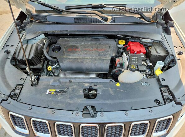 3C4NJDBBXKT776585 2019 JEEP COMPASS Белый Вид подкапотного пространства